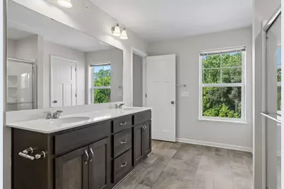2193 Gateway Curve, North Saint Paul, MN 55109 - Photo 18