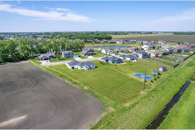 1426 Summerwood Trail W, Dilworth, MN 56529 - Photo 70