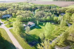 101 17th Ave NE, Roseau, MN 56751 - Photo 4