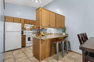 7654 12th St N, Oakdale, MN 55128 - Photo 10