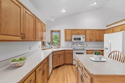 550 Linden Lane, Lino Lakes, MN 55014 - Photo 10