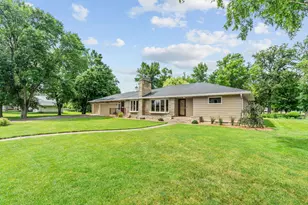 719 Park Ave, Hamburg, MN 55339 - Photo 1