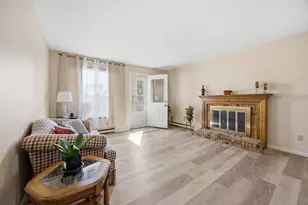 341 Prairiewood Circle S, Fargo,  58103 - Photo 6