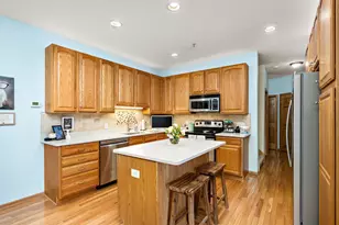 9651 Belmont Ln, Eden Prairie, MN 55347 - Photo 8