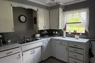 245 5th Ave NE, Blooming Prairie, MN 55917 - Photo 10