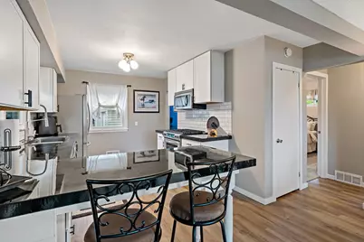 16281 Evanston Avenue SE, Prior Lake, MN 55372 - Photo 8