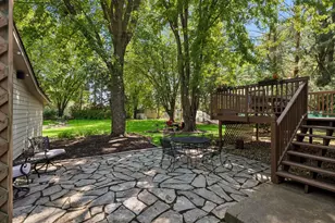 9883 Brookview Rd, Woodbury, MN 55125 - Photo 28