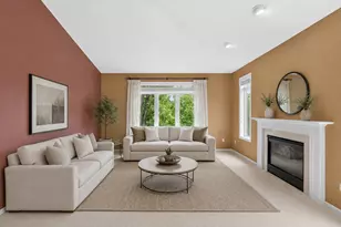 13364 Hummingbird Dr, Apple Valley, MN 55124 - Photo 8