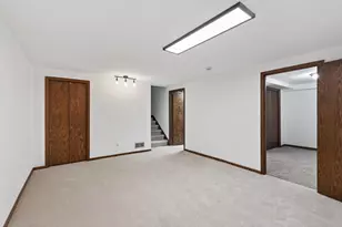 5590 Matterhorn Dr NE, Fridley, MN 55432 - Photo 38
