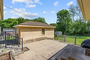 845 Spencer St S, Shakopee, MN 55379 - Photo 6