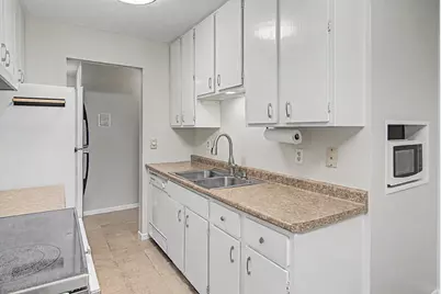255 Westview Drive #111, West Saint Paul, MN 55118 - Photo 4