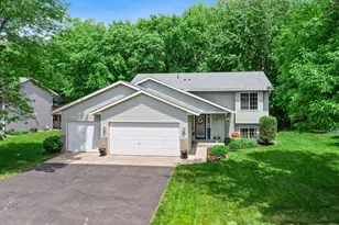 735 Marigold Dr, Cambridge, MN 55008 - Photo 1