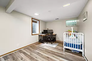 11333 Rich Rd, Bloomington, MN 55437 - Photo 16