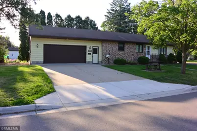 1110 McLeod Avenue N, Glencoe, MN 55336 - Photo 2