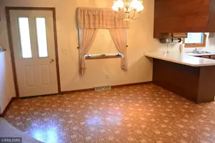 1110 McLeod Ave N, Glencoe, MN 55336 - Photo 8