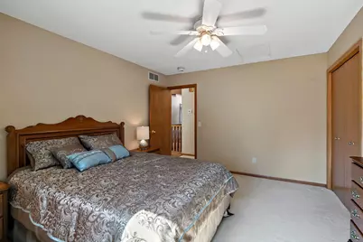 9800 Evergreen Avenue N, Brooklyn Park, MN 55443 - Photo 30