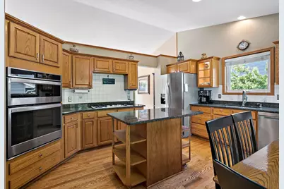 9800 Evergreen Avenue N, Brooklyn Park, MN 55443 - Photo 8