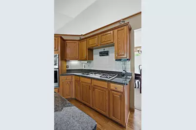 9800 Evergreen Avenue N, Brooklyn Park, MN 55443 - Photo 12
