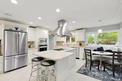 18150 Honeysuckle Lane, Wayzata, MN 55391 - Photo 18