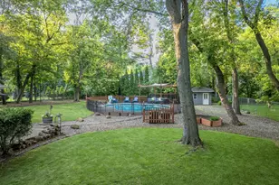18150 Honeysuckle Ln, Wayzata, MN 55391 - Photo 38