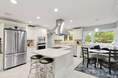 18150 Honeysuckle Lane, Wayzata, MN 55391 - Photo 8