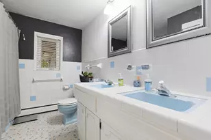 18150 Honeysuckle Ln, Wayzata, MN 55391 - Photo 32