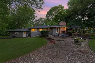 18150 Honeysuckle Ln, Wayzata, MN 55391 - Photo 52