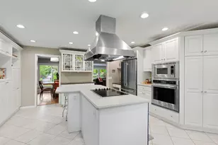 18150 Honeysuckle Ln, Wayzata, MN 55391 - Photo 20