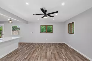 8912 Tretbaugh Dr, Bloomington, MN 55431 - Photo 6