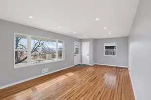 8912 Tretbaugh Dr, Bloomington, MN 55431 - Photo 20