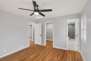 8912 Tretbaugh Dr, Bloomington, MN 55431 - Photo 22