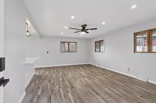 8912 Tretbaugh Dr, Bloomington, MN 55431 - Photo 8