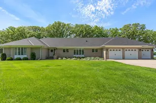 17887 Riverwood Dr, Little Falls, MN 56345 - Photo 2
