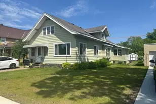 412 4th St NE, Little Falls, MN 56345 - Photo 2