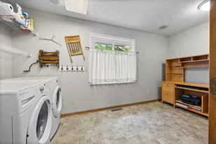 4150 Columbine Ct, Vadnais Heights, MN 55127 - Photo 28