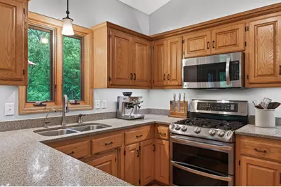 27421 Quinlan Avenue, Lindstrom, MN 55045 - Photo 8