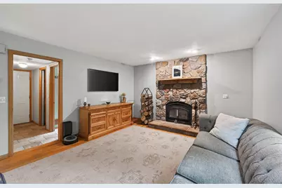 27421 Quinlan Avenue, Lindstrom, MN 55045 - Photo 12