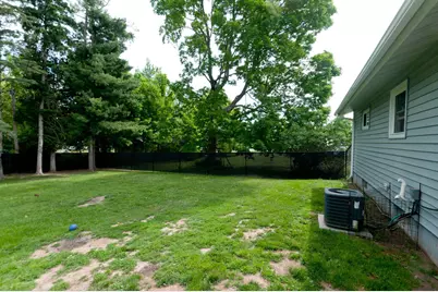 125 W Monroe Avenue, Barron, WI 54812 - Photo 6
