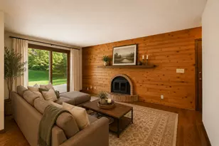 8104 Dakota Ln, Chanhassen, MN 55317 - Photo 10