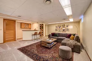 8104 Dakota Ln, Chanhassen, MN 55317 - Photo 8