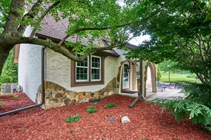 8104 Dakota Ln, Chanhassen, MN 55317 - Photo 20