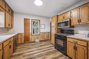 213 Queen Ave NW, Silver Lake, MN 55381 - Photo 4