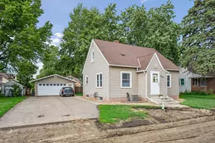 213 Queen Ave NW, Silver Lake, MN 55381 - Photo 2