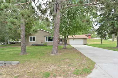 1025 SW 5th Street, Grand Rapids, MN 55744 - Photo 1