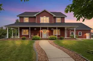 2310 Hillcrest Ln, Hawley, MN 56549 - Photo 2