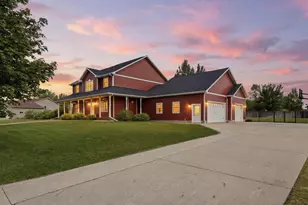 2310 Hillcrest Ln, Hawley, MN 56549 - Photo 4
