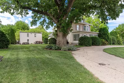 821 E Elm Avenue, Waseca, MN 56093 - Photo 2