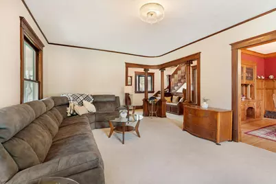821 E Elm Avenue, Waseca, MN 56093 - Photo 8