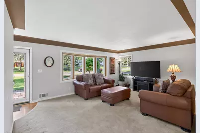 2133 62nd Street E, Inver Grove Heights, MN 55077 - Photo 4