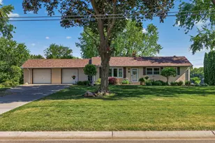 2133 62nd St E, Inver Grove Heights, MN 55077 - Photo 2